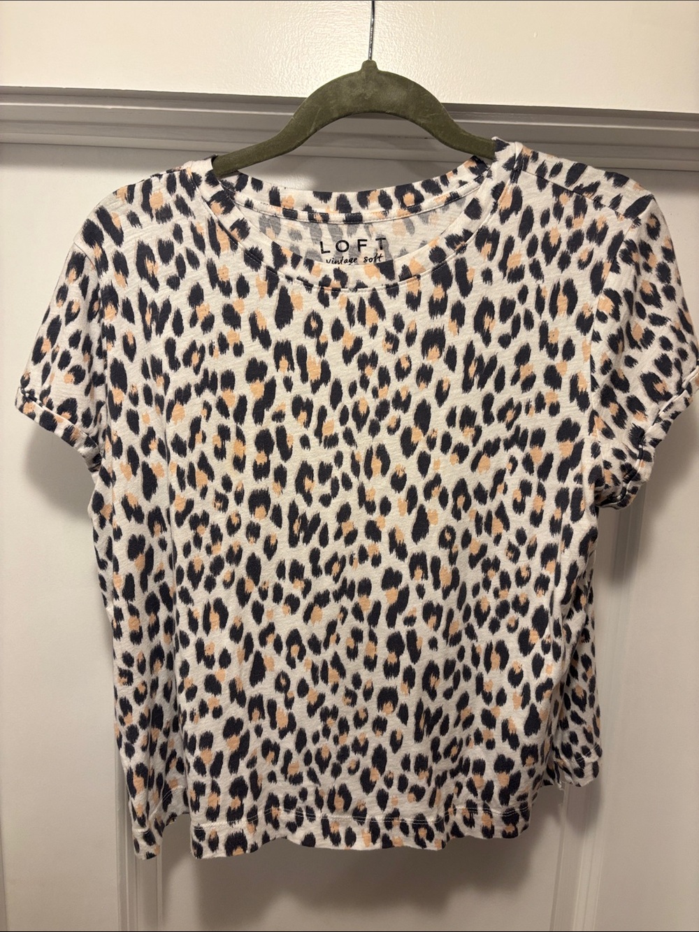 LOFT Leopard Print Short Sleeve Tee in Cream, Tan & Black